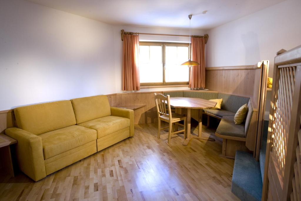 Appartements Birnbaumer Matrei in Osttirol Room photo